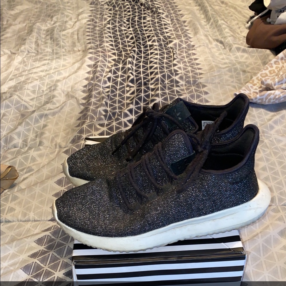 Black speckled adidas
